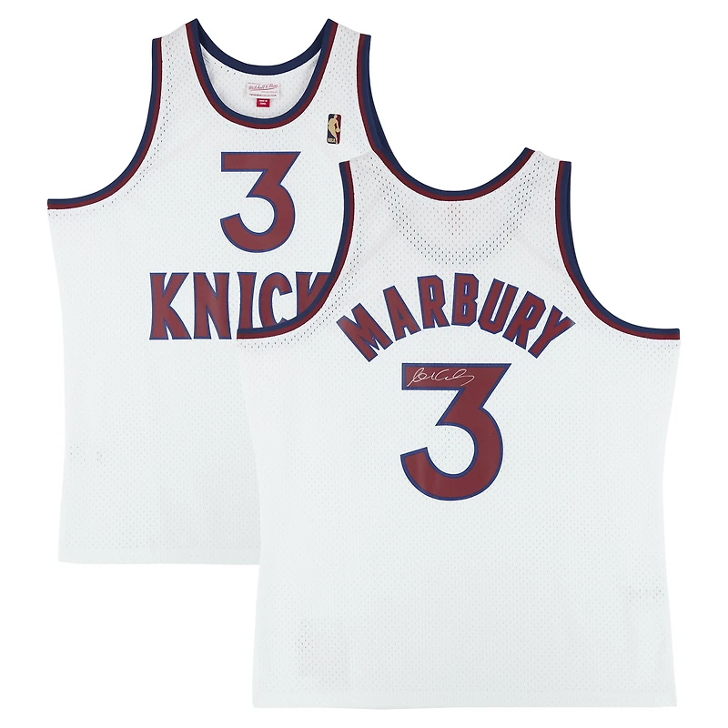 Maillot Swingman alternatif blanc autographié par Stephon Marbury des New York Knicks 2004-05 par Mitchell & Ness