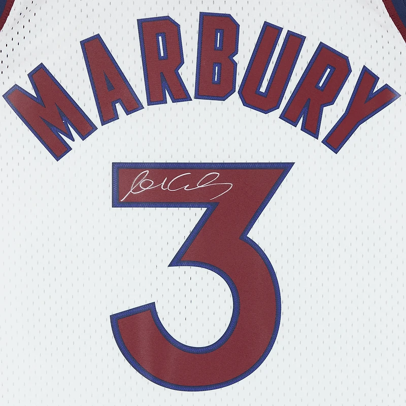 Maillot Swingman alternatif blanc autographié par Stephon Marbury des New York Knicks 2004-05 par Mitchell & Ness