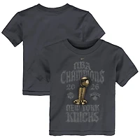 T-shirt Nike anthracite pour enfant New York Knicks, champions NBA 2026, vestiaire
