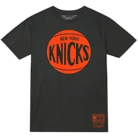 T-shirt unisexe Mitchell & Ness Heather Charcoal New York Knicks Hardwood Classics avec logo MVP