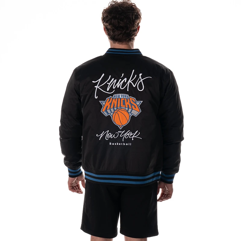 Veste bomber unisexe The Wild Collective noire New York Knicks à boutons-pression