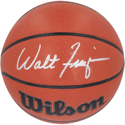 Ballon de basket-ball d'intérieur/extérieur Wilson Authentic Series autographié par Walt Frazier New York Knicks