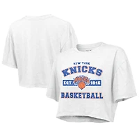 Haut court boxy blanc Majestic Threads pour femme, des New York Knicks