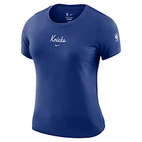 T-shirt court Nike bleu New York Knicks Courtside pour femme