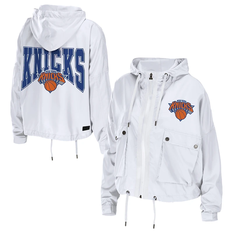 Coupe-vent zippé blanc New York Knicks de la marque WEAR by Erin Andrews pour femmes