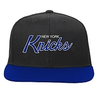Casquette snapback noire New York Knicks Team Script pour jeune Mitchell & Ness