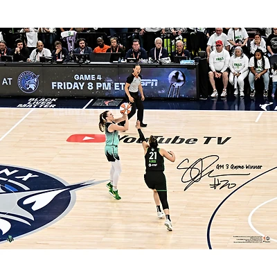 Photographie autographiée de Sabrina Ionescu du New York Liberty 16" x 20" du tir à trois points gagnant du match 3 de la finale WNBA 2024 avec l'inscription "GM 3 Game Winner"