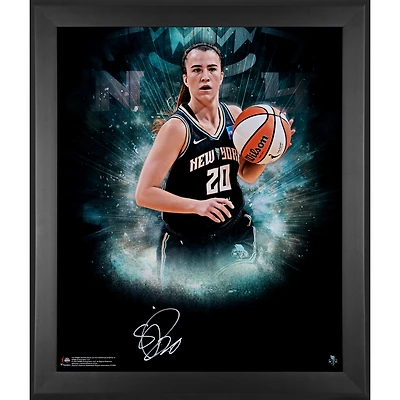 Photo encadrée et autographiée de Sabrina Ionesu (New York Liberty), format 51 x 61 cm (20 x 24 pouces), mise au point