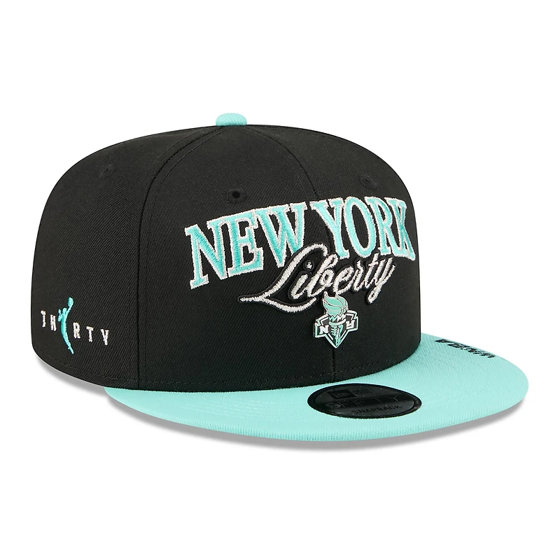 Casquette unisexe New Era noire/menthe New York Liberty WNBA Tip-Off 2026 avec badge métallique et monture en A - Modèle 9FIFTY Snapback