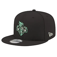 Casquette unisexe New Era noire avec logo Liberty New York 9FIFTY à pression