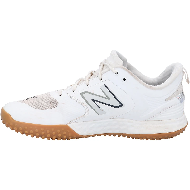 Chaussures New Balance blanches autographiées par Brandon Nimmo des New York Mets lors de la saison 2023 de la MLB