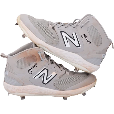 Chaussures à crampons New Balance grises dédicacées par Jeff McNeil des New York Mets lors de la saison 2023 de la MLB - NR81051964-65