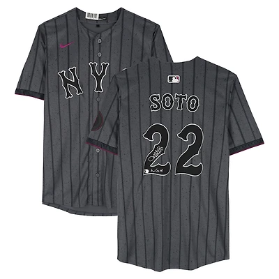 Maillot Nike City Connect Limited 2024, couleur graphite, autographié par Juan Soto (New York Mets), avec inscription « LGM ».