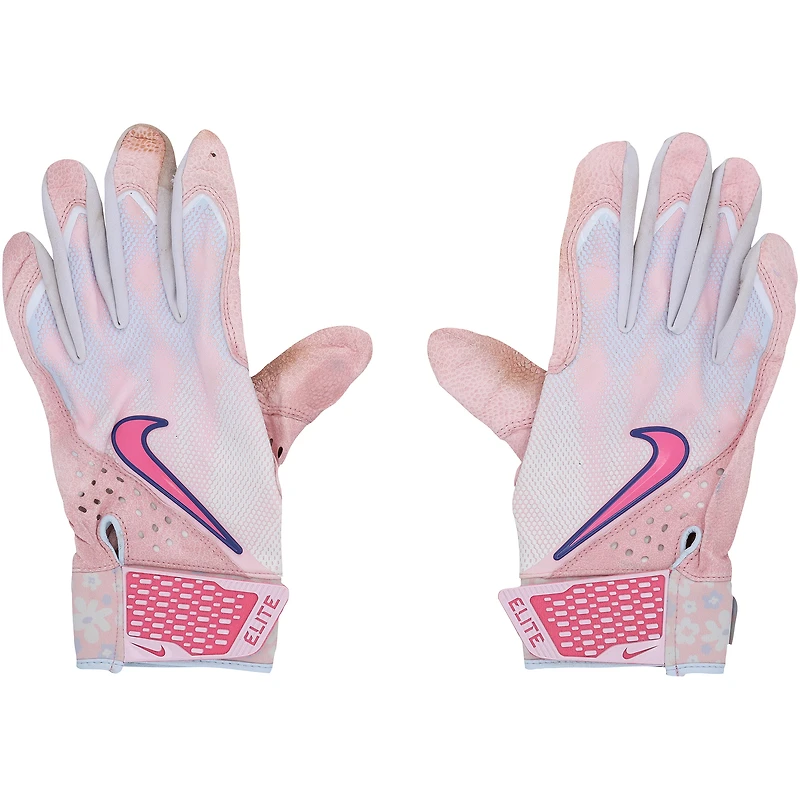 Gants de frappe Nike roses autographiés par Pete Alonso (New York Mets), utilisés en match lors de la saison 2025 de la MLB - HH98516272-73