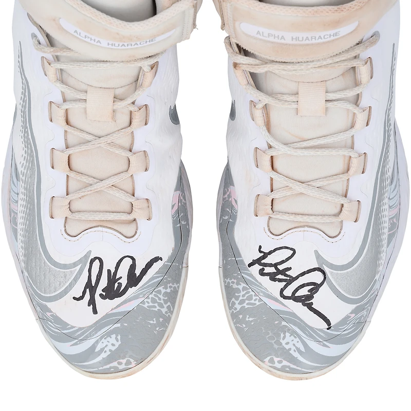 Crampons Nike blancs/gris portés en match par Pete Alonso (New York Mets) lors de la saison 2025 de la MLB et autographiés - HH98515750-51
