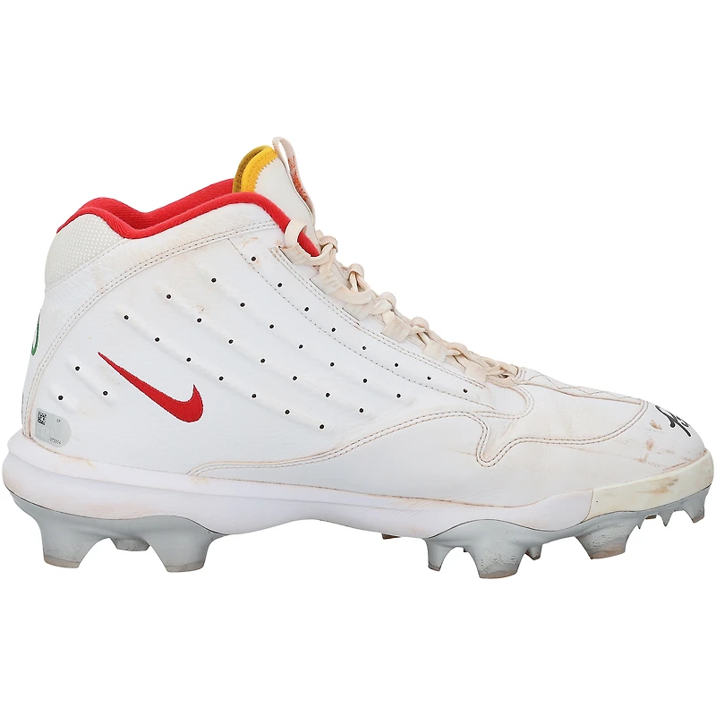 Crampons Nike blancs et gris portés en match par Pete Alonso (New York Mets) lors de la saison 2025 de la MLB, autographiés - NR81043697-98