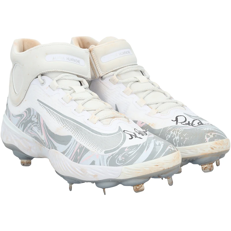 Crampons Nike blancs autographiés par Pete Alonso (New York Mets), portés lors d'un match de la saison 2025 de la MLB - HH98515740-41