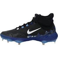 Crampons Nike noirs et bleus portés par Pete Alonso, joueur des Mets de New York, lors de la saison 2025 de la MLB.