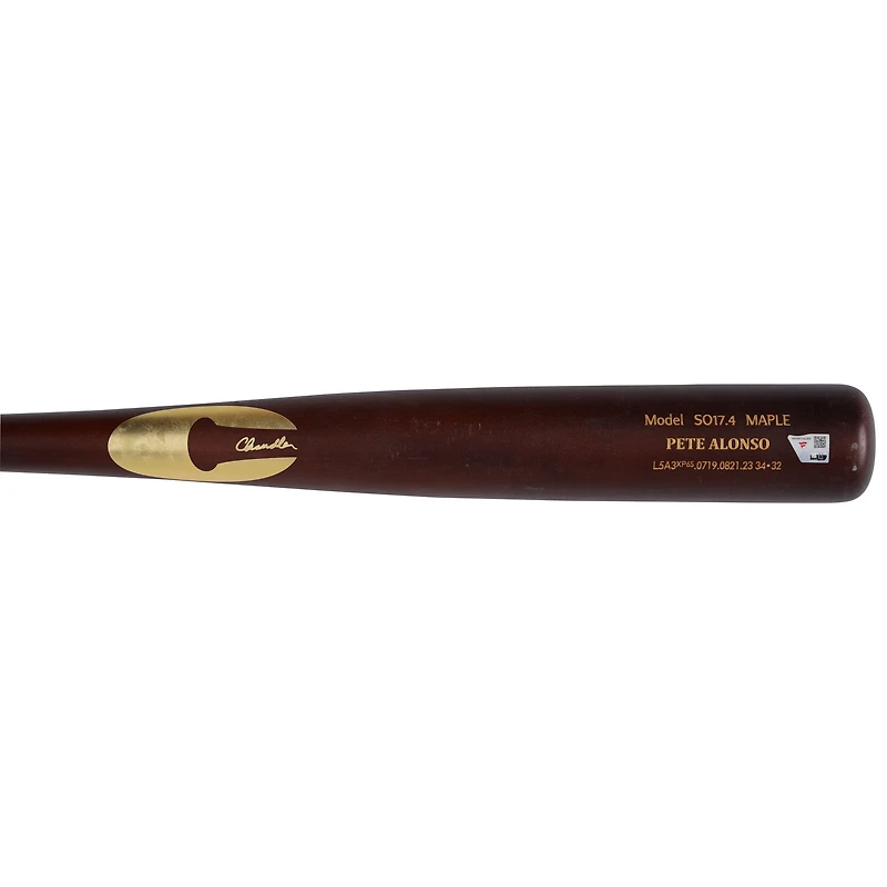 Bâton Brown Chandler remis à Pete Alonso, joueur des Mets de New York, lors de la saison 2025 de la MLB