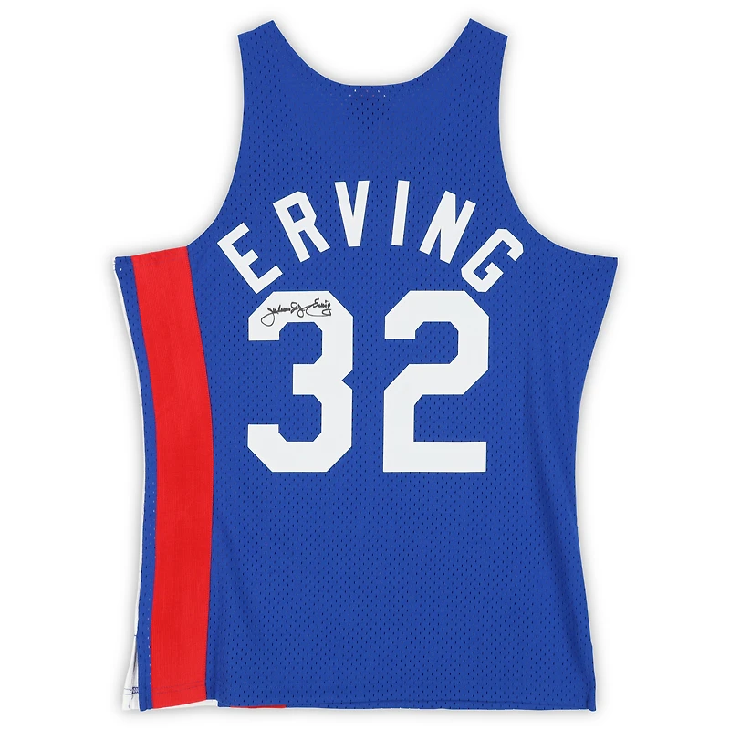 Maillot Swingman Mitchell & Ness bleu dédicacé par Julius « Dr. J » Erving des New York Nets, 1973-1974
