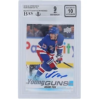 Carte de recrue 9/10 autographiée par Adam Fox des Rangers de New York, Upper Deck Series 1 Young Guns #228 Beckett Fanatics, témoin