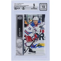 Carte autographiée d'Adam Fox (New York Rangers), série Upper Deck 1, numéro 120, saison 2021-2022, certifiée Beckett par Fanatics Witnessed (note : 9/10 - Sous-notes : 9,5/9/9/9,5)