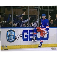 Adam Fox New York Rangers Photographie dédicacée de célébration de but en maillot bleu 8" x 10"