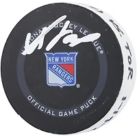 Rondelle de but autographiée par Adam Fox des Rangers de New York lors du match du 19 janvier 2022 contre les Maple Leafs de Toronto - Deuxième des deux buts marqués