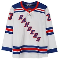 Maillot adidas authentique blanc autographié par Adam Fox des New York Rangers avec inscription « No Quit in NY »