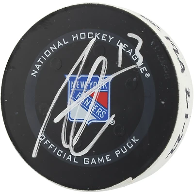 Rondelle de but autographiée par Alexis Lafreniere des Rangers de New York lors du match du 1er février 2022 contre les Panthers de la Floride