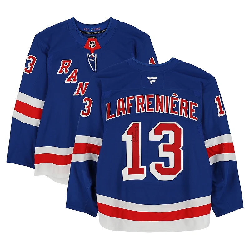 Maillot bleu n° 13, porté en match et autographié par Alexis Lafrenière des Rangers de New York, série 3, saison 2024-2025 de la LNH.