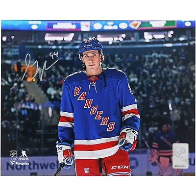 Photographie autographiée de Gabe Perreault des Rangers de New York pour ses débuts dans la LNH (8" x 10")