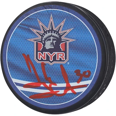 Rondelle de hockey rétro inversée autographiée par Henrik Lundqvist des Rangers de New York 2022-23