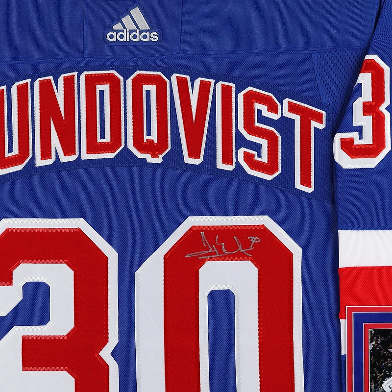 Maillot Adidas authentique bleu de luxe encadré autographié par Henrik Lundqvist des Rangers de New York