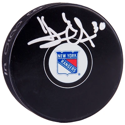 Rondelle de hockey autographiée par Henrik Lundqvist, logo des Rangers de New York - Steiner Sports