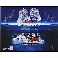 Photographie stylisée d'extérieur autographiée par Igor Shesterkin et Henrik Lundqvist des Rangers de New York, 16" x 20" - Édition limitée à 24 exemplaires