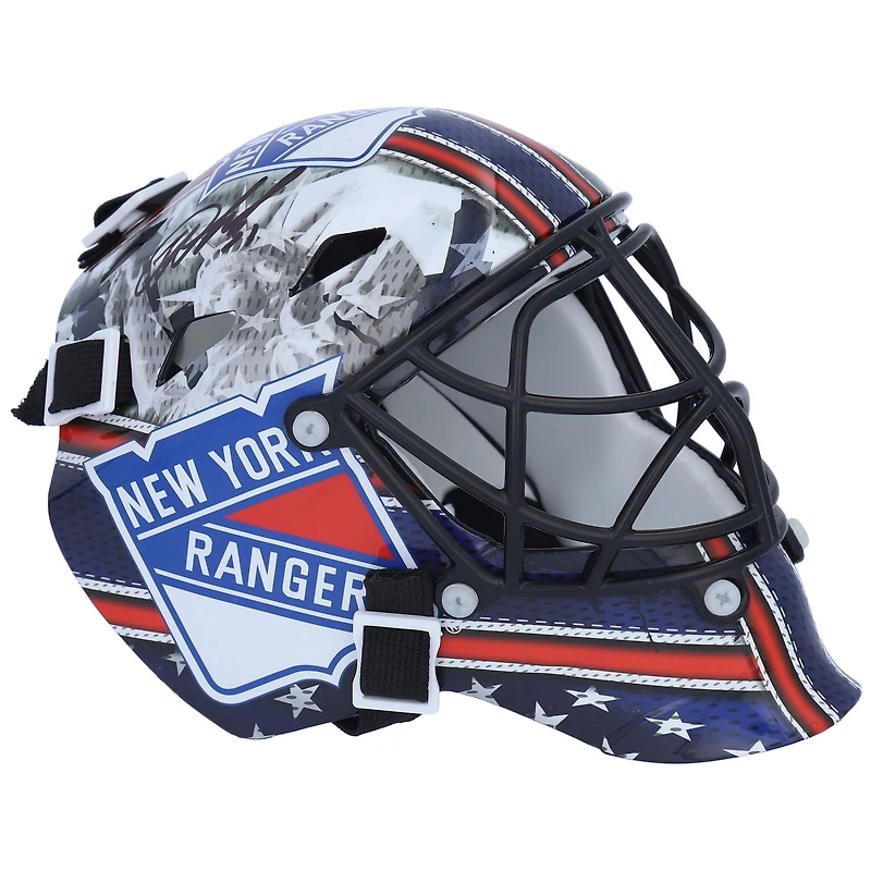Igor Shesterkin Mini masque de gardien de but dédicacé des Rangers de New York