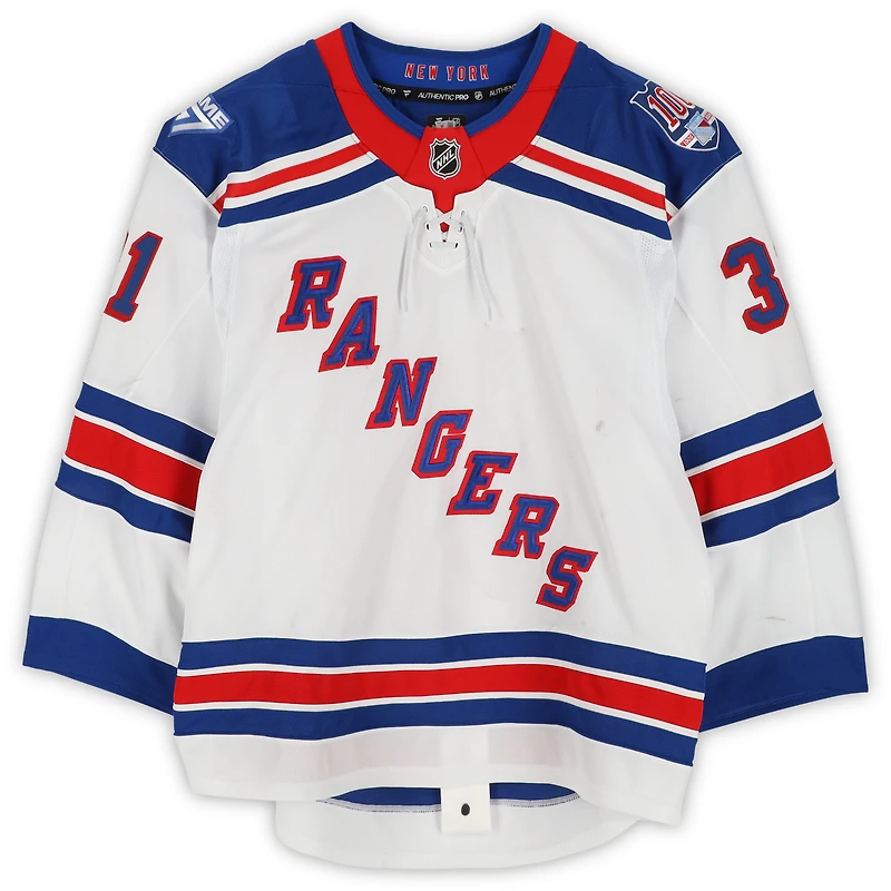 Maillot blanc n° 31 porté par Igor Shesterkin des Rangers de New York lors du match contre les Sabres de Buffalo le 9 octobre 2024
