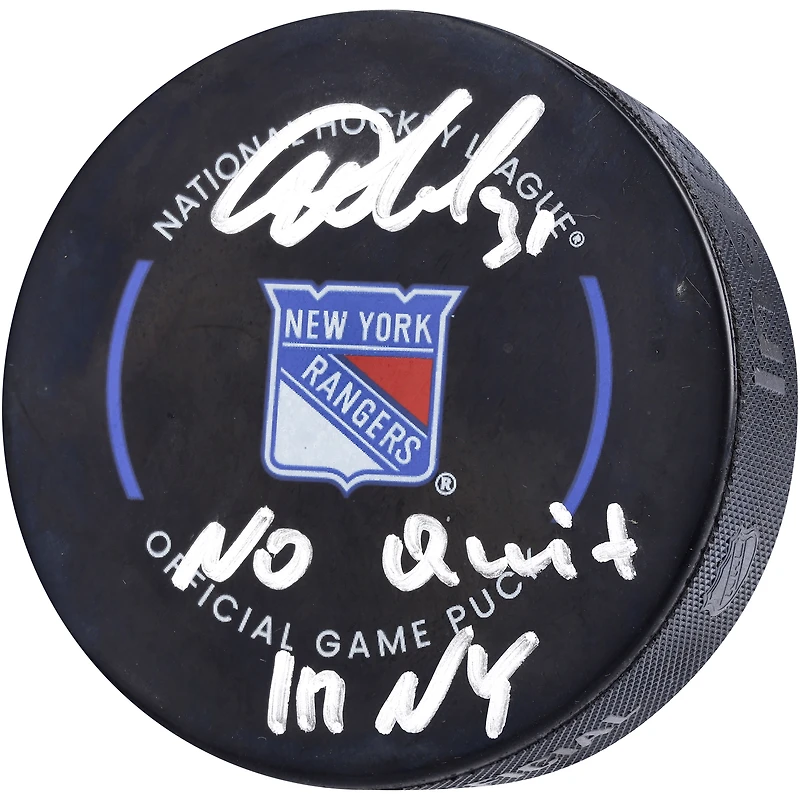Rondelle de match officielle des Rangers de New York d'Igor Shesterkin avec inscription « No Quit in NY »