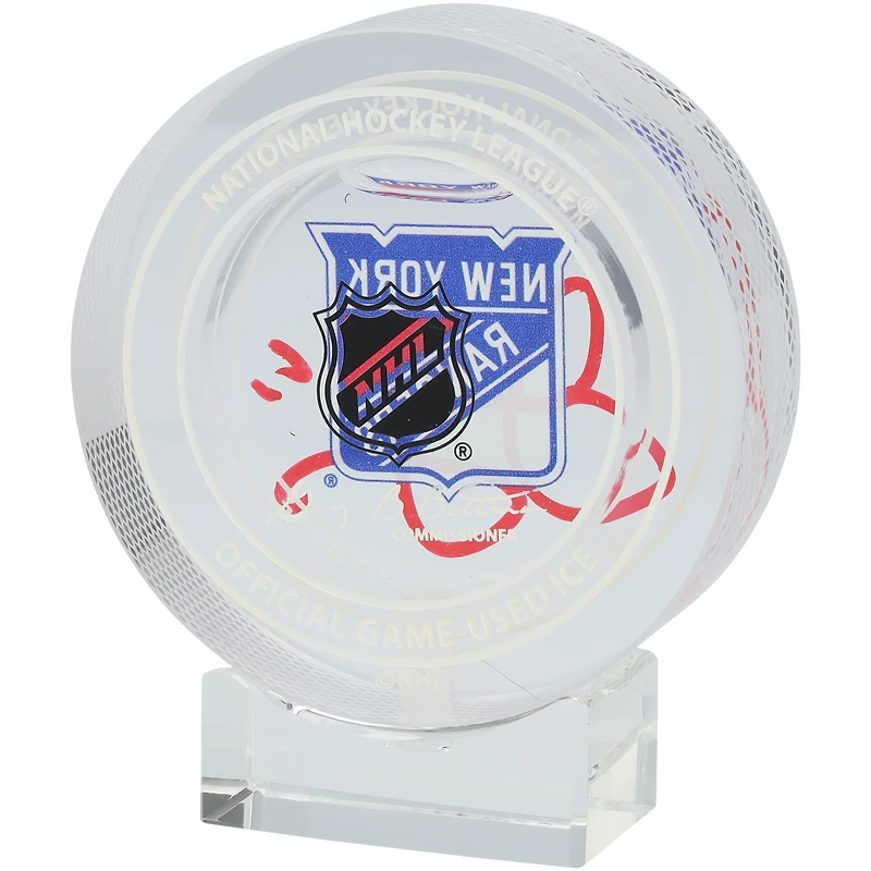 V106832 Rangrs Jaromir Jagr New York Rangers Rondelle de cristal autographiée - Remplie de glace d'un match des Rangers de New York pendant la saison 2023-24 Jaromir Jagr AUTGU CRYSTAL PUCK 45834 COLGMUEQU HKIMPK0005 #1