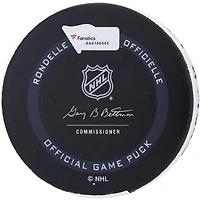 Rondelle de but utilisée par Kaapo Kakko des Rangers de New York lors du match du 28 septembre 2021 contre les Bruins de Boston