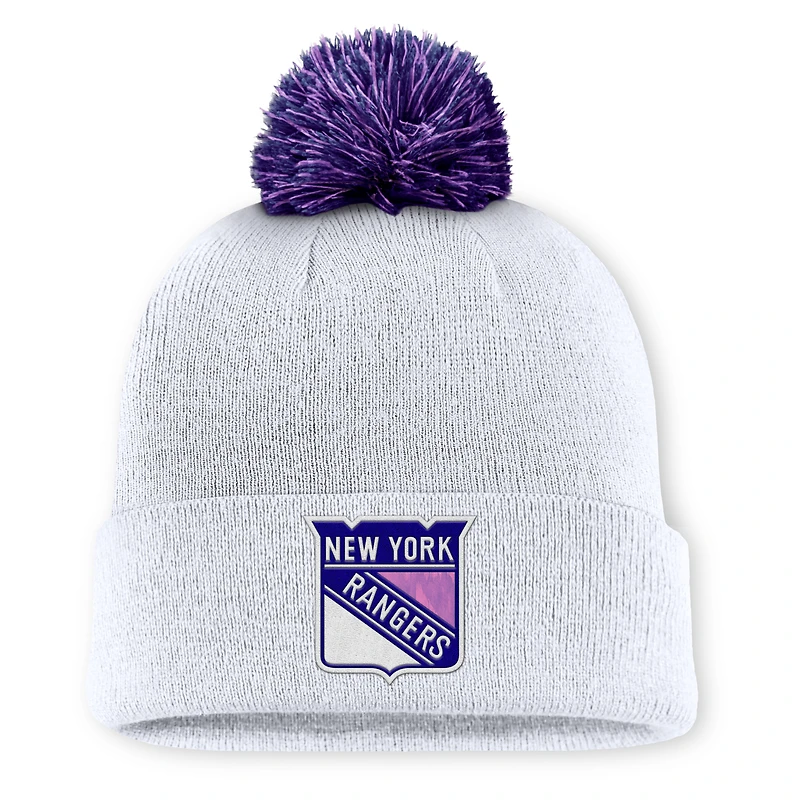 Bonnet en tricot à revers avec pompon pour homme Fanatics White New York Rangers Authentic Pro Hockey Fights Cancer