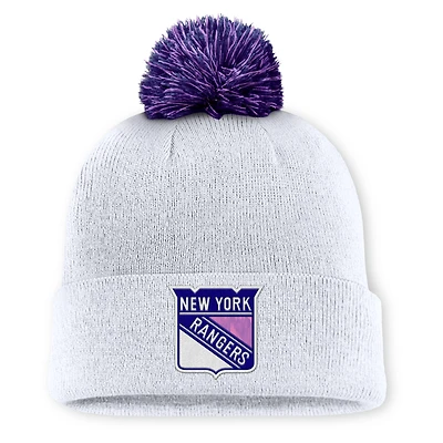 Bonnet en tricot à revers avec pompon pour homme Fanatics White New York Rangers Authentic Pro Hockey Fights Cancer