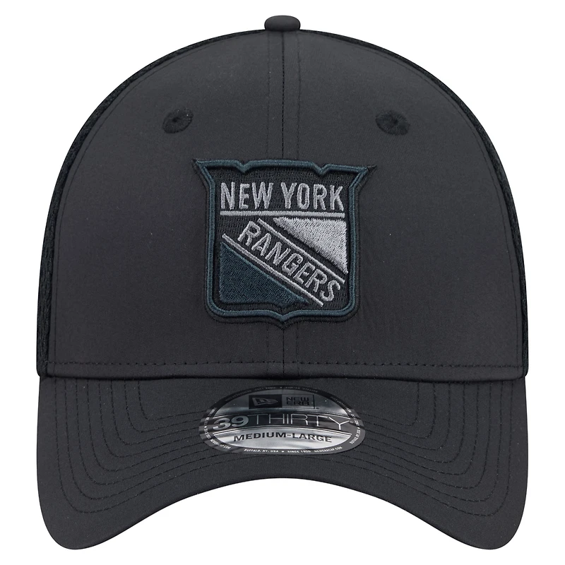Men's New Era  Black York Rangers Blackout 39THIRTY Flex Fit Hat