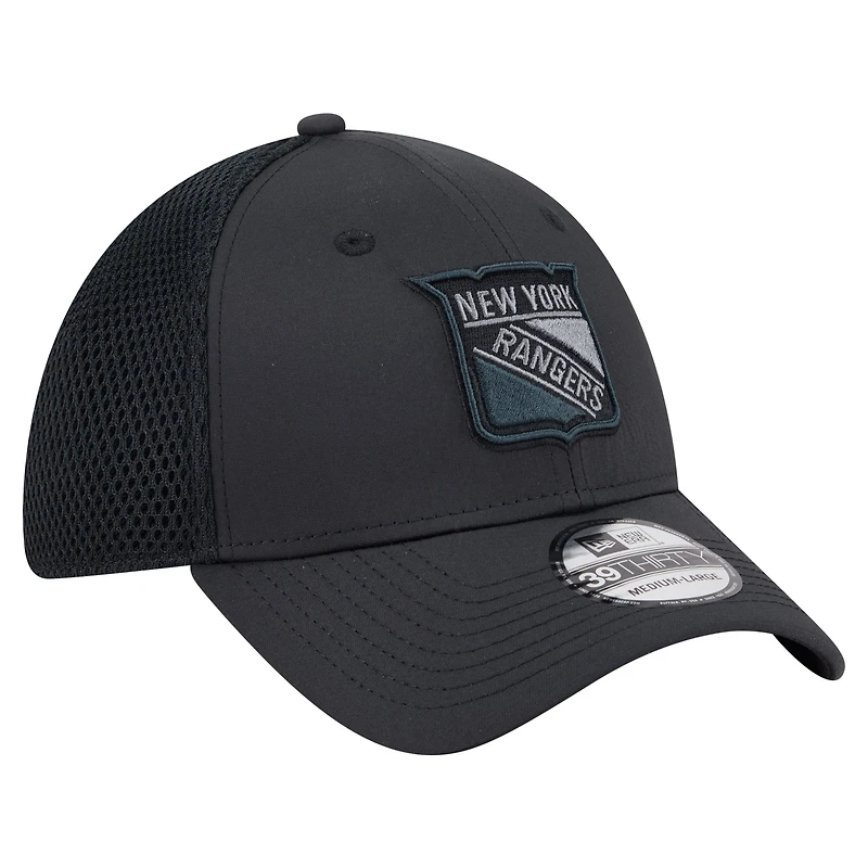 Men's New Era  Black York Rangers Blackout 39THIRTY Flex Fit Hat