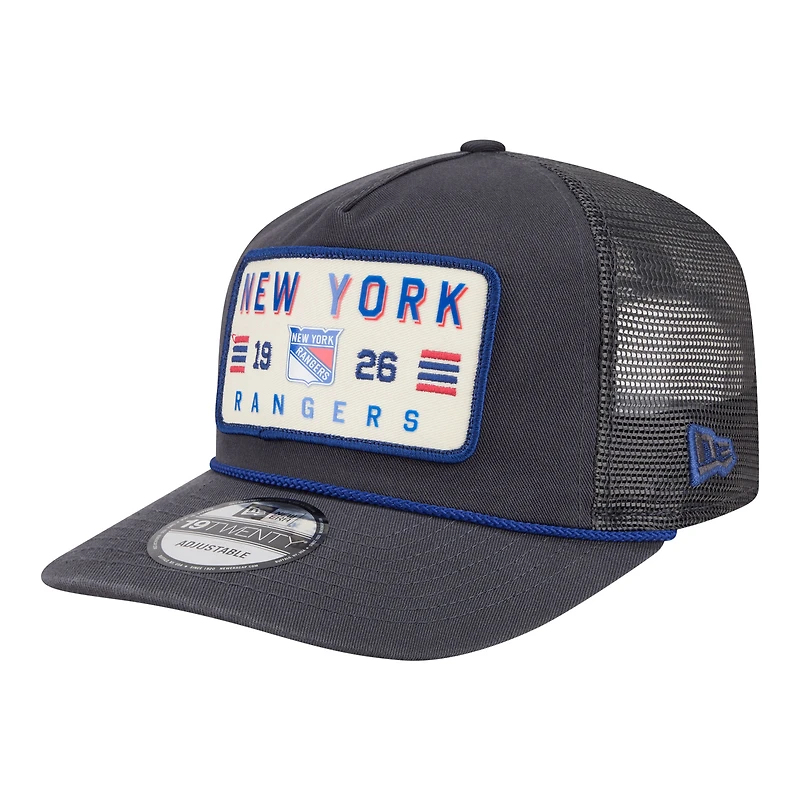 Casquette trucker ajustable New Era 19TWENTY pour homme, couleur anthracite, logo des Rangers de New York, écusson délavé.