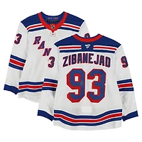 Maillot blanc n° 93, porté en match et autographié par Mika Zibanejad des Rangers de New York (série
