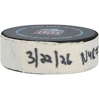 Rondelle de but utilisée par Mika Zibanejad des Rangers de New York lors du match du 22 mars 2026 contre les Jets de Winnipeg