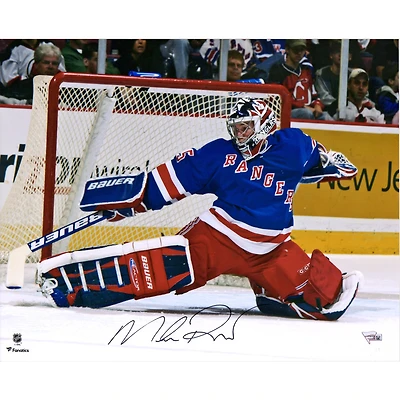 Photo de Mike Richter, joueur des Rangers de New York, autographiée (40 x 50 cm), lors d'un arrêt spectaculaire.