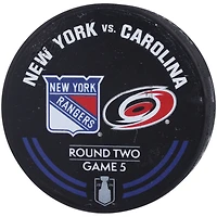 Rondelle d'échauffement utilisée par les Rangers de New York lors du match 5 du deuxième tour des séries éliminatoires de la Coupe Stanley 2024 contre les Hurricanes de la Caroline